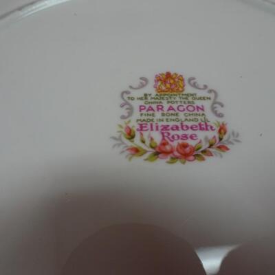 LOT 495  TEA CUPS AND MISC CHINA PIECES