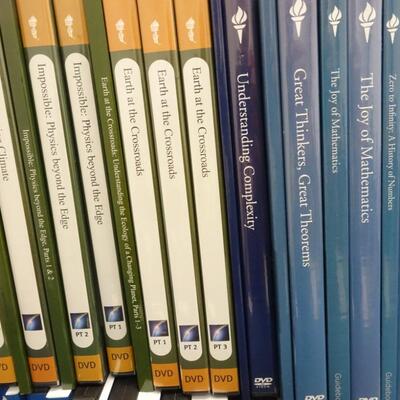 LOT 496  THE GREAT COURSES DVD/BOOKS   (46 LESSONS)