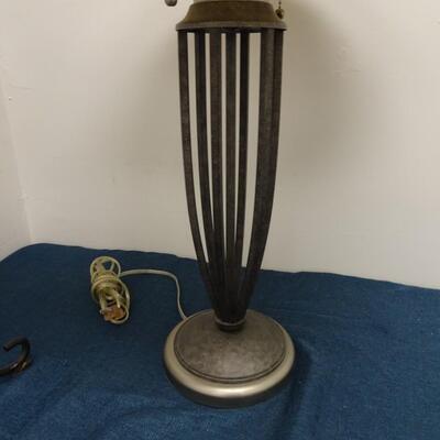 LOT 512  TWO TABLE LAMPS
