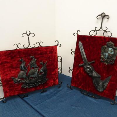 LOT 514 VINTAGE RED VELVET WALL DECOR