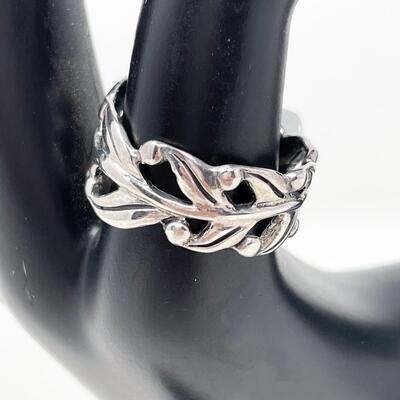 925 STERLING SILVER LEAF BAND RING - SIZE 9