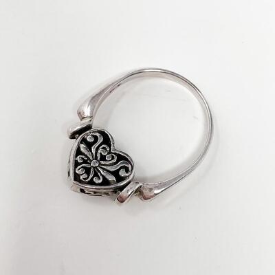 BLACK ONYX & 925 STERLING SILVER HEART RING - SIZE 6.5