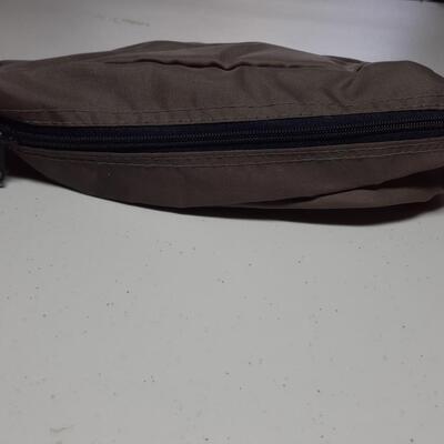 Robert St Jean makeup bag