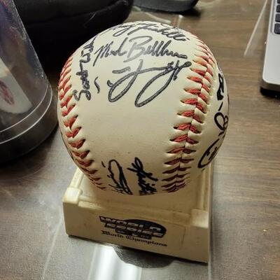 2004 World Series Baseball Signed by whole team