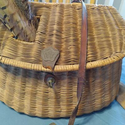 LOT 219  VINTAGE WICKER BASKET