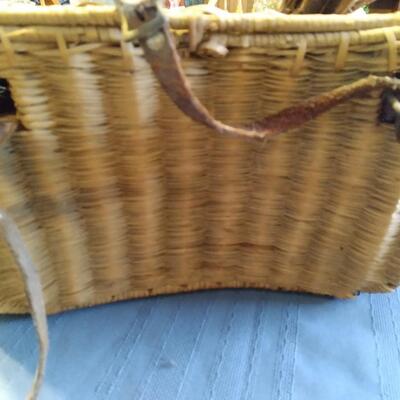 LOT 219  VINTAGE WICKER BASKET