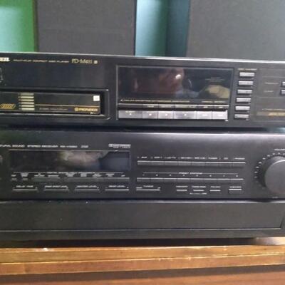 LOT 221  ELECTRONICS