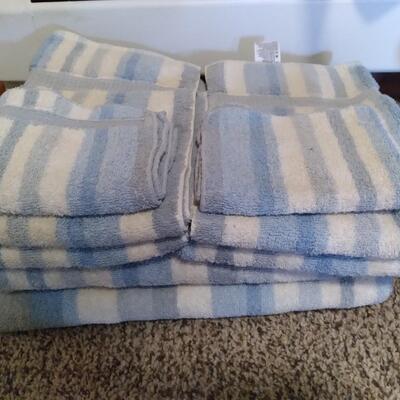 LOT 233 TOWELS AND SHEETS