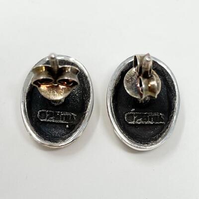 ONYX & 925 STERLING SILVER STUD EARRINGS