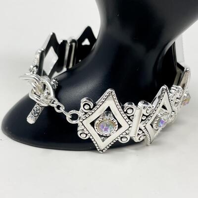 GENEVA SILVER TONED & RHINESTONE QUARTZ WATCH - WORKS