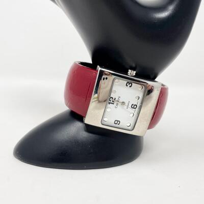 CARDINI RED PATENT LEATHER CUFF WATCH - WORKS