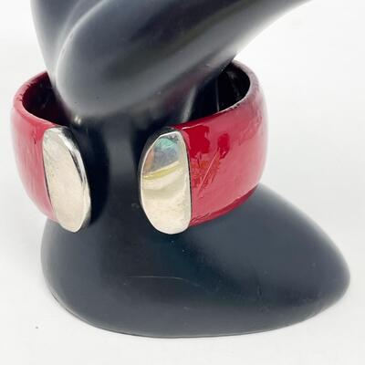 CARDINI RED PATENT LEATHER CUFF WATCH - WORKS