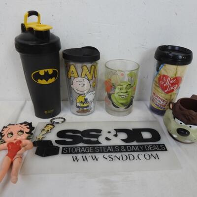 7 pc Collector set: Peanuts, Batman, Shrek, I love Lucy, Taz & Betty Boop