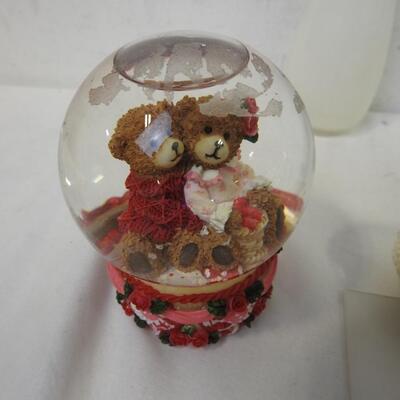 Home decor 13 pcs: Hallmark photo frames, porcelain, trinket box, water globe