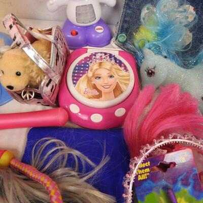 Toy lot 20+ pcs: Barbie, Doc McStuffin, Lisa Frank, denim purse, figurines,