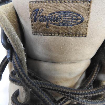 Mens shoes/slippers:3 pairs: sizes 9-9 1/2 /med lg, Lava Booties, Z-Coil, Vesque