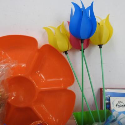 Party lot: Balloons & weights wrapping, decorations, cards, tulip pinwheels,tape