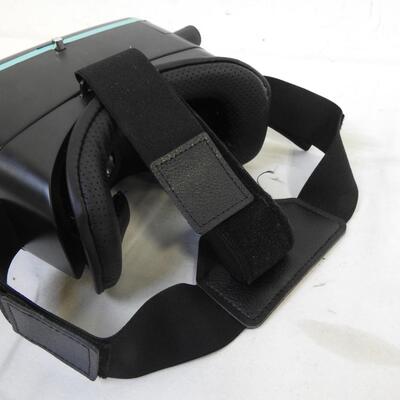 Utopia Virtual Reality Phone Holder Goggles, Tested and Works, Great Condition