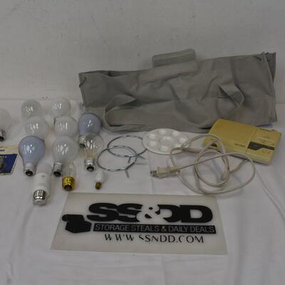 Electronics Lot: 12 Lightbulbs, 2 Flashlight Bulbs, Gray Tote, Radio