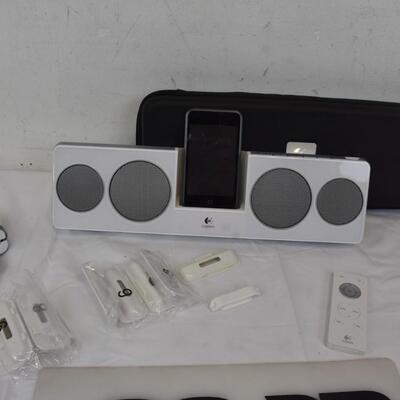 Pure-Fi Anywhere Logitech iPod Speaker, iPod Included