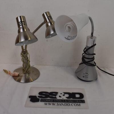 OttLite Silver Lamp, 1 Metal Lamp with 2 Bulbs, Both Work