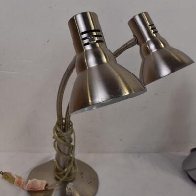 OttLite Silver Lamp, 1 Metal Lamp with 2 Bulbs, Both Work