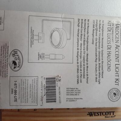 Hampton Bay Halogen light kit