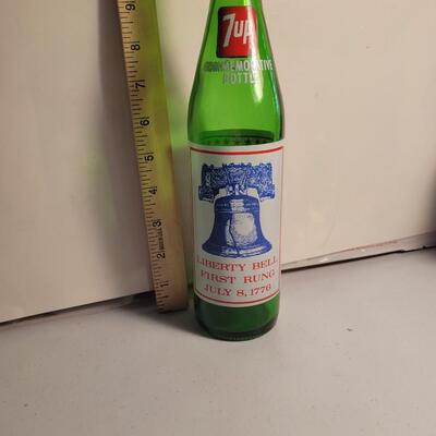 1976 7up bottle