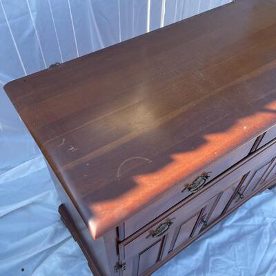 Ethan Allen cherry hutch and 6 chairs