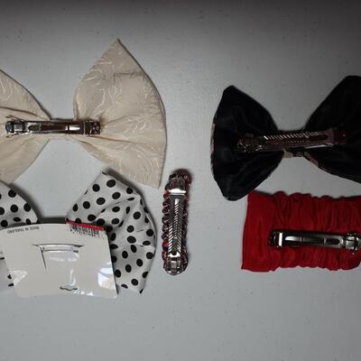 5 vintage ribbon hair clips