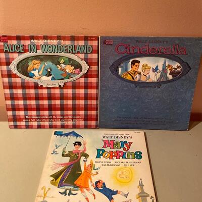 Walt Disney vintage album lot B