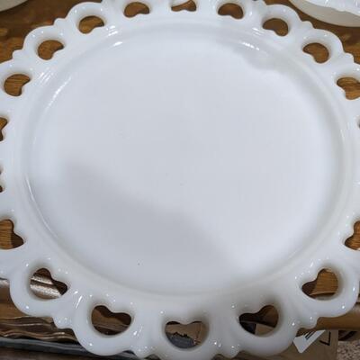 4 piece heart milkglass