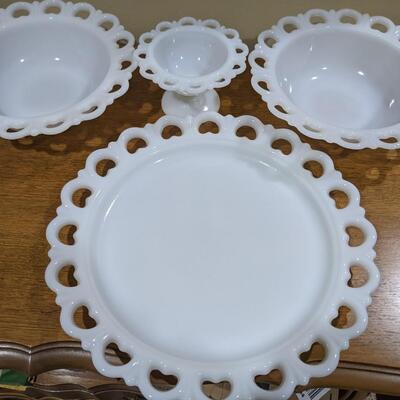 4 piece heart milkglass