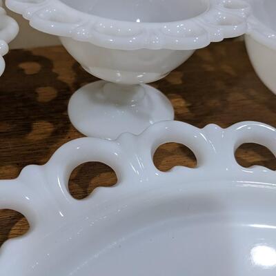 4 piece heart milkglass