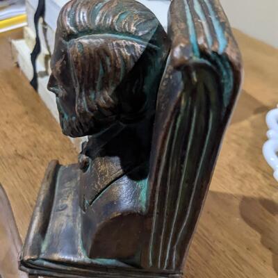 Verdi Bookend and dÃ©cor book stack