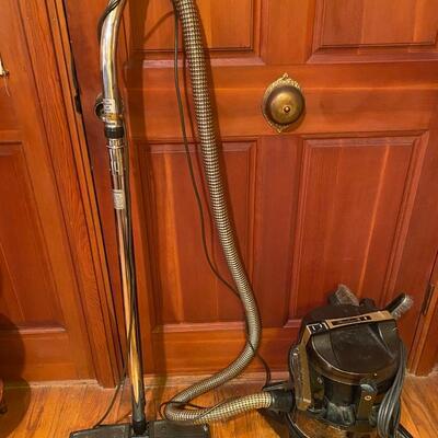 Vintage Rainbow SE canister bagless vacuum cleaner