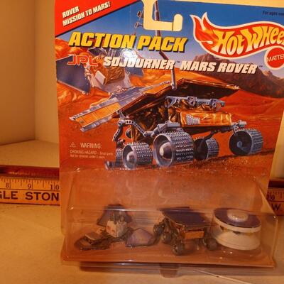 1996 NIB unopened Hot Wheels Action Pack JPL Sojourner Mars Rover -- upld 1/29