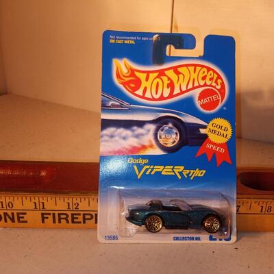 1991 Hot Wheels Blue Card #210 DODGE VIPER RT/10 Green Variant w/Gold Lace Sp -- upld 1/29