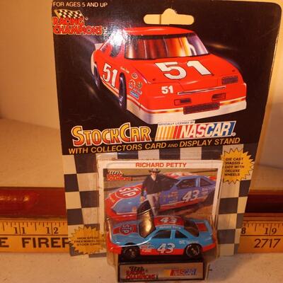 Racing Champions #43 Richard Petty STP Stock Car NASCAR PROPERTIES 7 Time Champ -- upld 1/29
