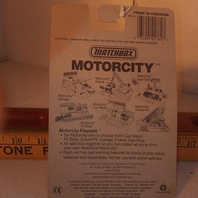 VINTAGE MATCHBOX 1990 MB60 NASA ROCKET TRANSPORTER DIE CAST NOS MINT CARD MOC -- upld 1/30