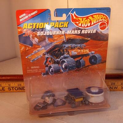 1996 NIB unopened Hot Wheels Action Pack JPL Sojourner Mars Rover -- upld 1/30