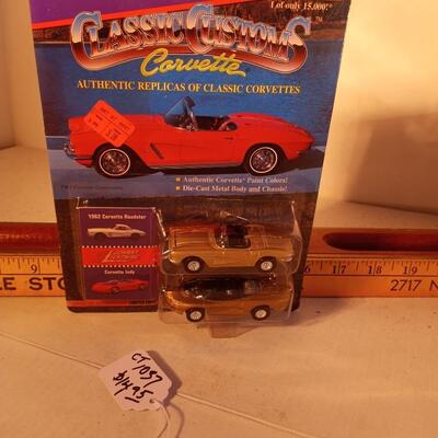 Johnny Lightning Classic Customs 1962 Corvette Roadster & Corvette Indy -- upld 1/30