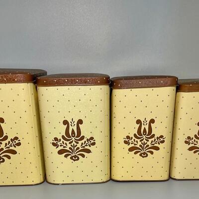 Pfaltzgraff Kitchen canister set