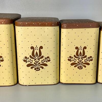 Pfaltzgraff Kitchen canister set