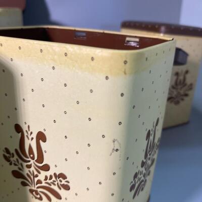 Pfaltzgraff Kitchen canister set