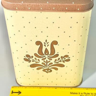Pfaltzgraff Kitchen canister set