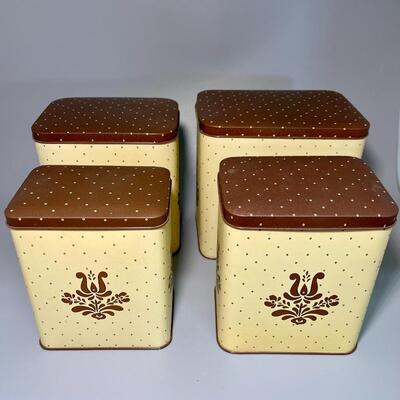 Pfaltzgraff Kitchen canister set