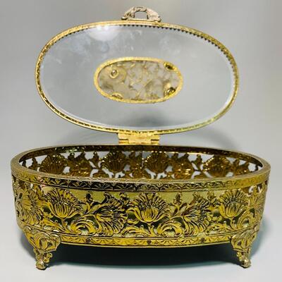 Jewelry casket