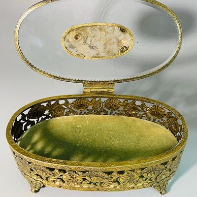 Jewelry casket