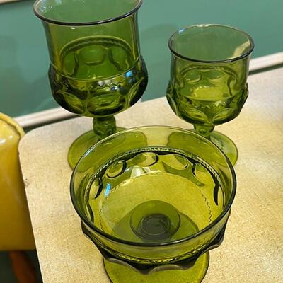 Lot 20 Fostoria Olive Green Glassware Footed Wines Sherbets 36 pcs
